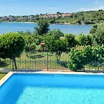 Semesterbostad Volme Croatia