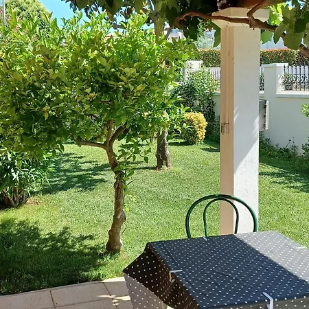 Awesome In With Outdoor Swimming Pool Holiday home Pula